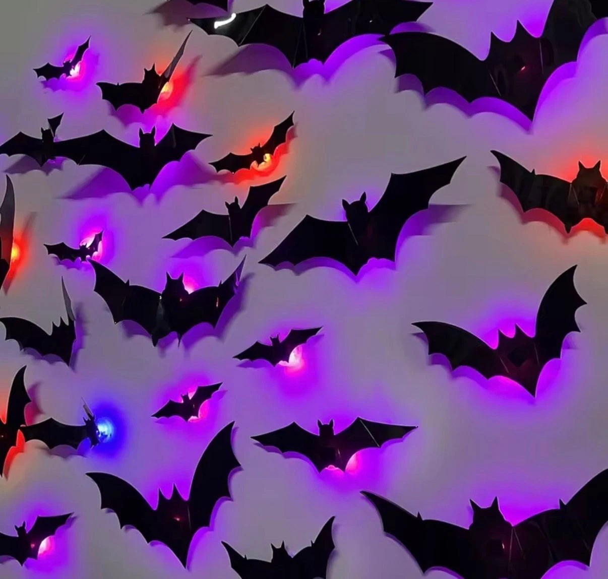 24Stk. Halloween Fledermäuse 3D Wanddeko Leuchteffekt Lila Grün Party Dekoration
